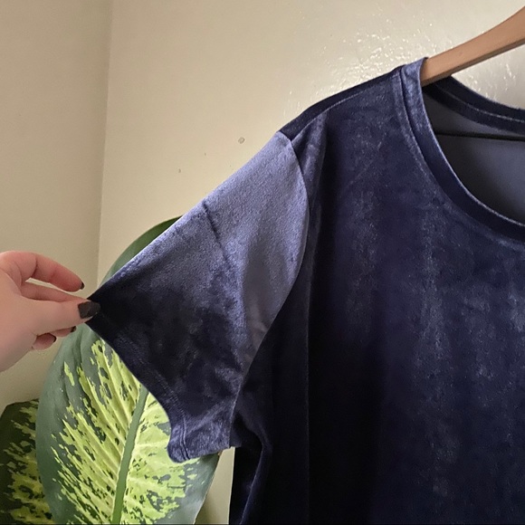 Old Navy | Velvet Tee - Picture 5 of 8